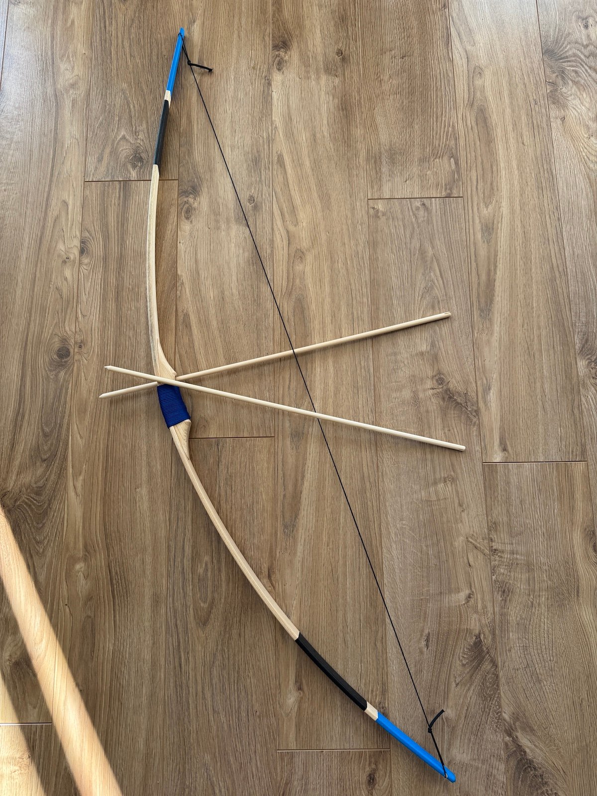 medinis lankas su strelemis