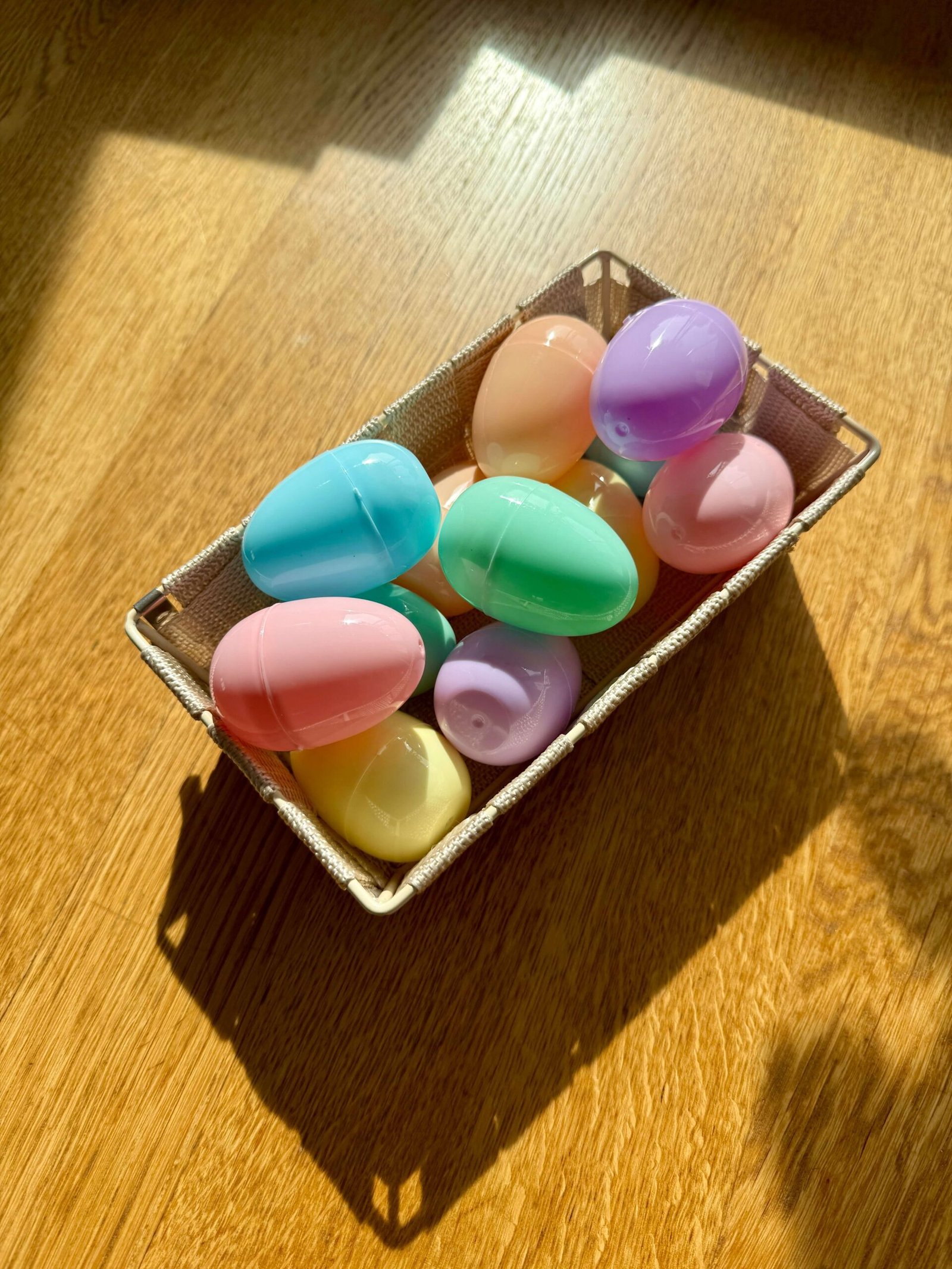 Plastikiniai kiausiniai - pasteliniai